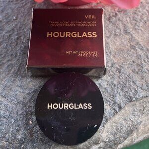Hourglass Viel Translucent Setting Powder NWOT